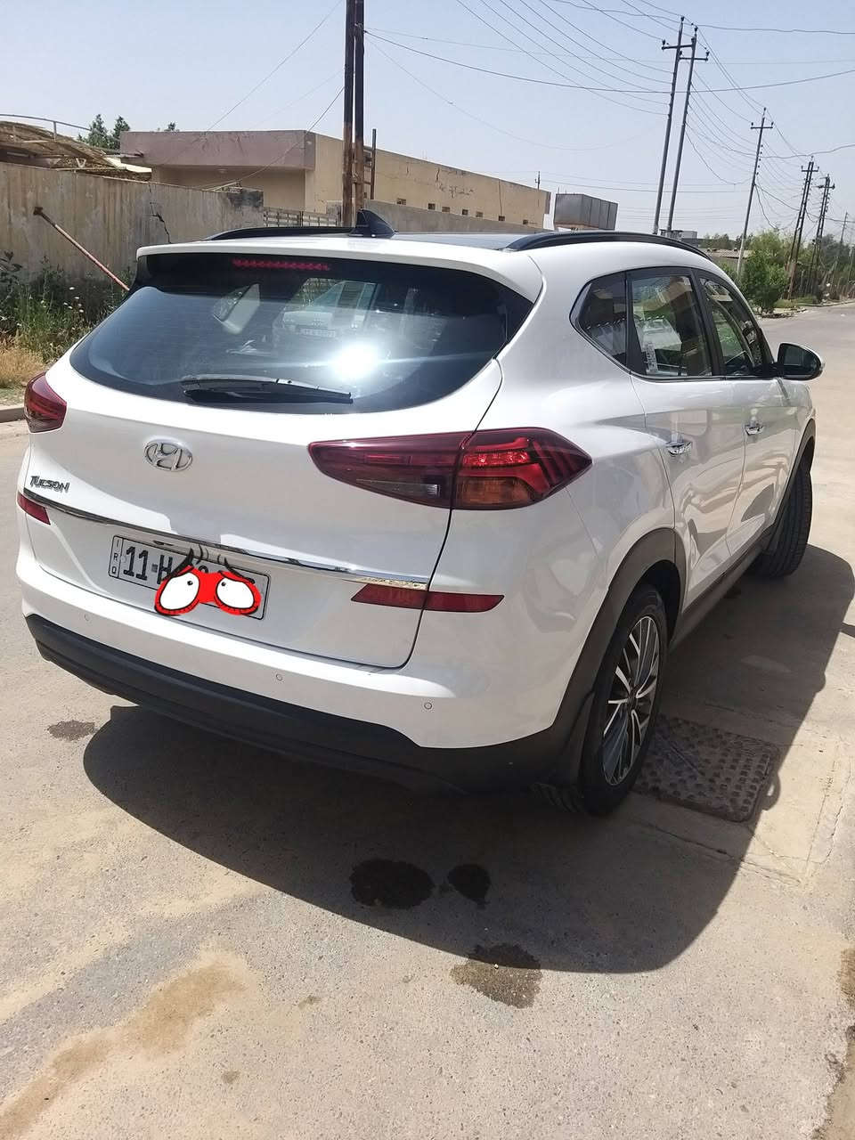 توسان ٢٠١٩ خليجي فول مواصفات
السيارة جديدة شركة الكاصد كير محرك ع وضع الشركة محرك ٢٠٠٠ دوش جاهزة من كلشي متصرف عليهه اي شي . 
المواصفات : 
بنوراما . بصمة تشغيل وابواب . تبريد قطعتين . شاشة .كامره دوارة . تحكم ستيرن . حساس امامي . حساس خلفي . كشنات كهرباء . لد امامي وخلفي . خمس عدسات زنون . مري شفط وترحيب عند الاقتراب . اضاءة باليدات . كروس سرعه . واير ليس شحن . ومغلفه PPF . ماشية ٦٦ كيلو . بيها ملاحظات بسيطة مرفقه بالسونار سعرهه ١٩٤ ورقة مكان بغداد حي الجهاد الرقم ***********
