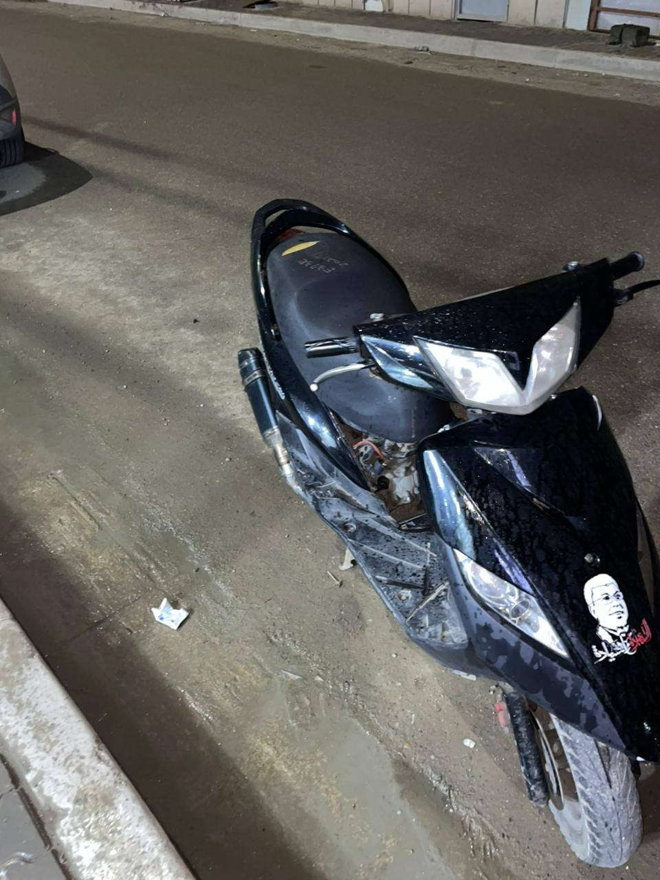 السلام عليكم
دراجه   ثعلب      بلاديه المكينه برغي ما مفتوح منهه + كفالة المكينه وكفالة من السرقة + الدراجه أصوليه بيهه أوراق ومنفيست + النقص بس شكليات دبلات شويه تعبانه وبيهه شغل كهربائيات دراجه مصارلي 8تشهر متزلهه من رمبه ***********مكاني بغداد حي العدل
