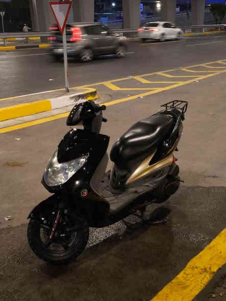 سلام عليكم 

دراجه تاخذه يرتاح بالك من صبح تطك نكره سلف تشتغل كله محسن دهن كله موتل ب ١٨ ألف كل شهر ابدله قليل اطلع بيها ما متفرغله 

منفيسه ومكاتبه بنفس ليوم دراجه بس كفرات تجاري لباقي كله بلادي مكينه ناعمه ما مفتوحه ابد صالنصه ستيل رياضي 
رايده 750 بغداد شعب موجود وتساب ماسنجر رصيد بليعجبك ***********
