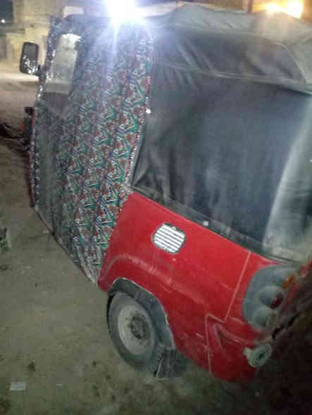 تكتك بياجو مرقمة واسط فقط سنوية لوحات مامستلم اواجهك ويه راعيها وتفاهم وياه يريد يسويلك وكالة لو يحولك انته وياه بعد 
تكتك كاملة مابيها نقص كلشي تنكر سلف وتطلع مكينة تجفيت عام كهربائيات دوشمة كامله مثل ماموضح بالصورة مكاني بالكوت السعر قفل مليون و 700 تجي تفحص وسويلك مكاتبة ونطيك رقم صاحبها الشرعي ومستمسكاته وعنوانه وتتوكل بالله 
اتصل وبالخدمة ***********
