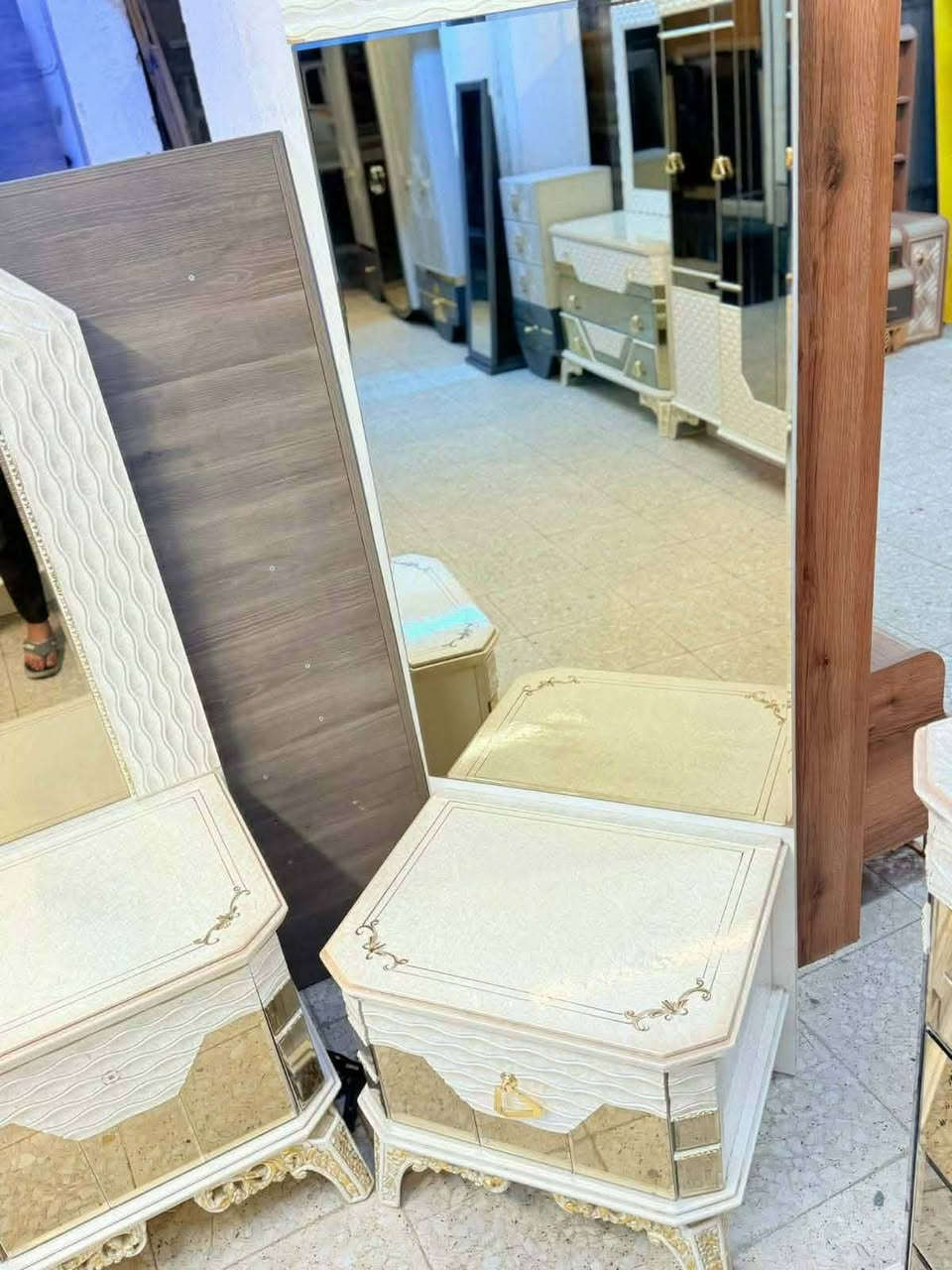 غرف تركي مستخدمه قليل نضافه اخت الجديد
الشد والنقل داخل بغداد مجانا


**إذا كنت صاحب هذا الإعلان وتريد حذفه لأي سبب، رجاءا أرسل رسالة إلى الدعم الفني**