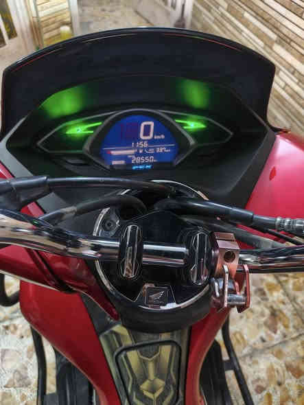 ياباني جيل الثالث كفاله عامه بصمتين مكينه 150 العده الصليه وياهه مكرمركه الدراجه ماشية28الف المكينه كفاله والكلجات أي نقص مابيه مكاني بغداد السعر ١٦ونص شويه متوازي ***********
