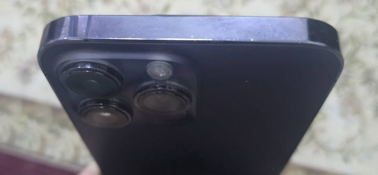 ​📱 iPhone 14 Pro Max | اللون البنفسجي الملكي (Deep Purple)
استمتع بتجربة الـ Pro Max المتكاملة..  عربي شرق أوسط بدون ملحقات
ذاكرة 256 ..فيس ايدي شغال
​🔍 المواصفات والخصائص:
​الموديل: iPhone 14 Pro Max.
​اللون: البنفسجي العميق (الأكثر طلباً).
​الشاشة: مستبدلة (أصلية) - وضوح فائق واستجابة سريعة.
​البطارية: مستبدلة (أصلية) - لتعطيك أطول فترة استخدام خلال يومك بدون قلق.
​الحالة العامة: الجهاز نظيف جداً، الإطار الخارجي بحالة ممتازة.


**إذا كنت صاحب هذا الإعلان وتريد حذفه لأي سبب، رجاءا أرسل رسالة إلى الدعم الفني**