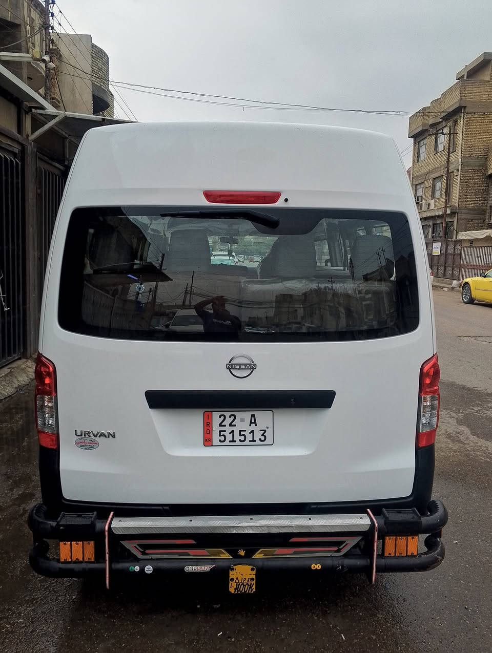 سلام عليكم نيسان موديل 25 كفاله عامة بسمي السعر 315 مكاني بغداد رقم ***********
