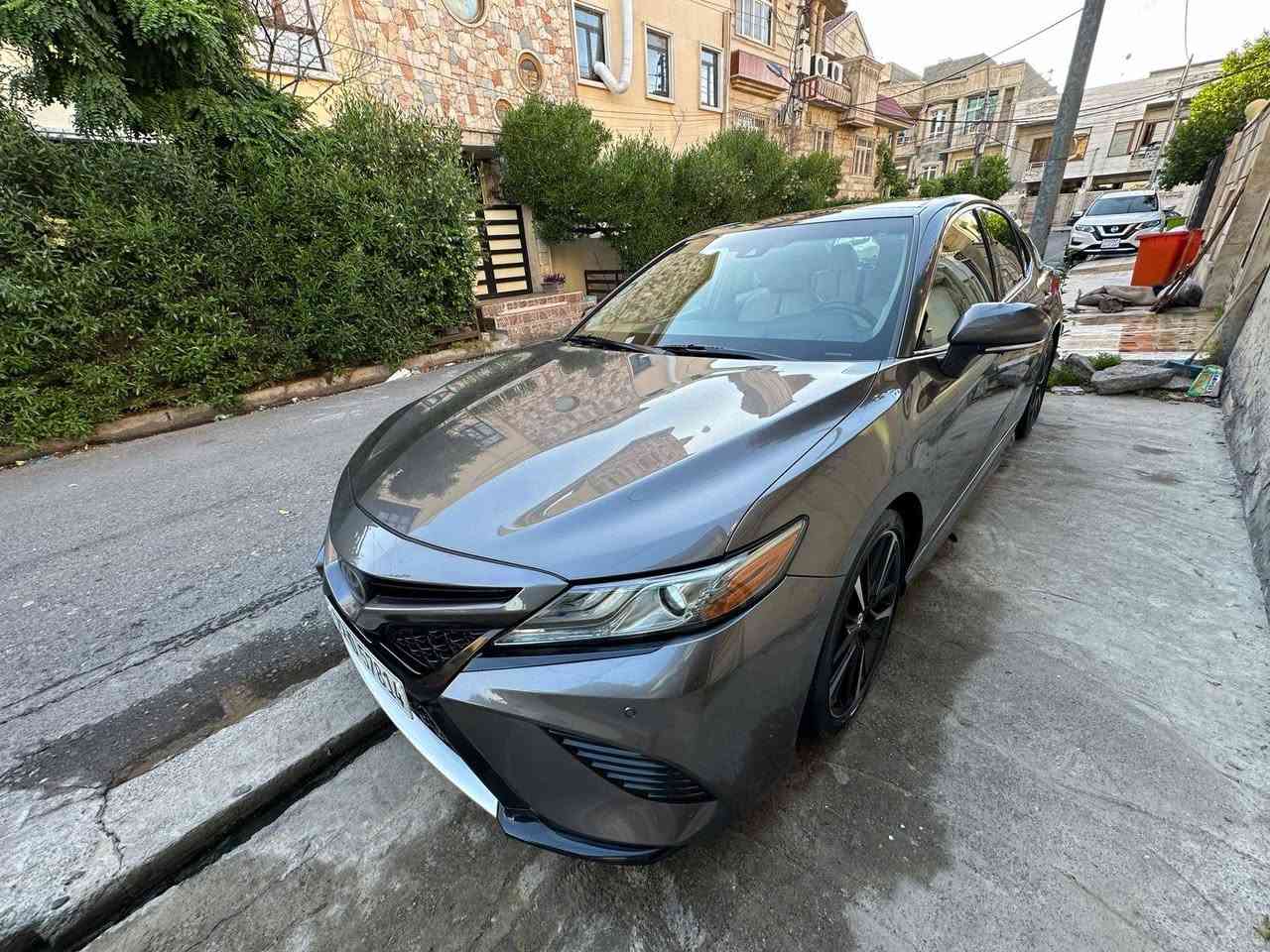 مەکینەی 3.5L V6 بە هێزی 301 هێز
• گێیەری ئۆتۆماتیکی 8 پلە
• شاسی XSE و دیزاینی وەرزشی
• ویل 19 ئینچ
• گێڕی سەر سوکان Paddle Shift
• کۆرسی پێشەوە کارەبایی و گەرمکەرەوە
• ناو جلد
• شاشەی ناوەندی 8 ئینچ
• Apple CarPlay و Android Auto
• سیستەمی دەنگی JBL
• Smart Key و Push Start
• Dual Zone Climate Control
• Sunroof
• ٥ کامێرا و کامێرای دواوە
• Blind Spot Monitoring
• Rear Cross Traffic Alert
• Adaptive Cruise Control
• Lane Departure Alert
• Pre-Collision System
• لایت پێشەوە و دواوە LED
سەیرەکە کلینە و تەنانەت دەعامیکانیشی بە شەرتە
63 هەزار میل ڕۆیشتووە

بۆ کڕین پەیوەندی بەو ژمارەیەوە بکە 
*********** أربيل, العراق
