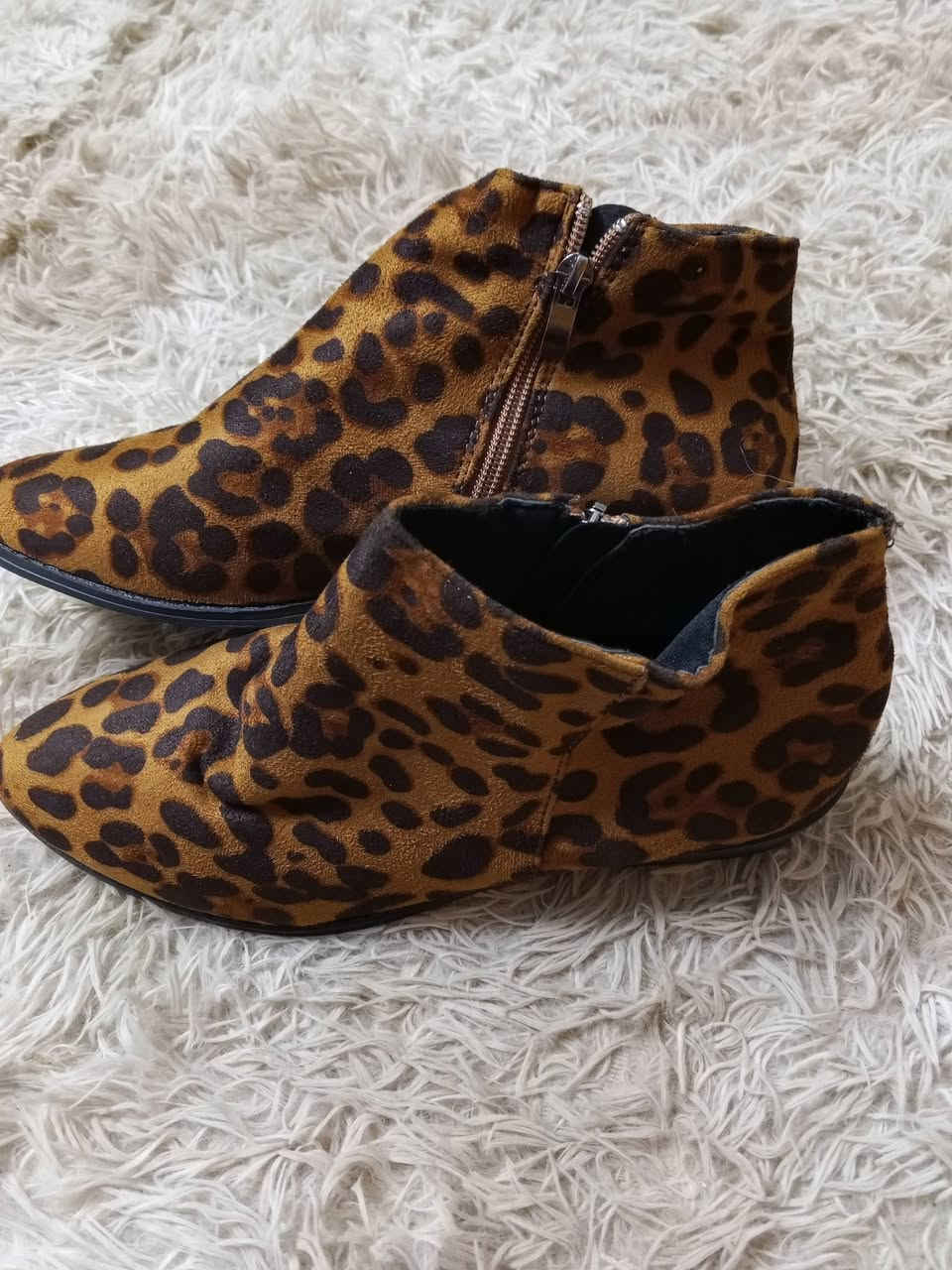 هذني كلهن ب 25


**إذا كنت صاحب هذا الإعلان وتريد حذفه لأي سبب، رجاءا أرسل رسالة إلى الدعم الفني**