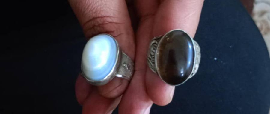 اليماني صوره سيد عليه ابيعه عشرين الف
والجزع عشرين الف
وشرف شمش عشرين الف
ودر نفطي 15
ودر ابيض10
وياقوته 15
للتواصل معا / ***********
