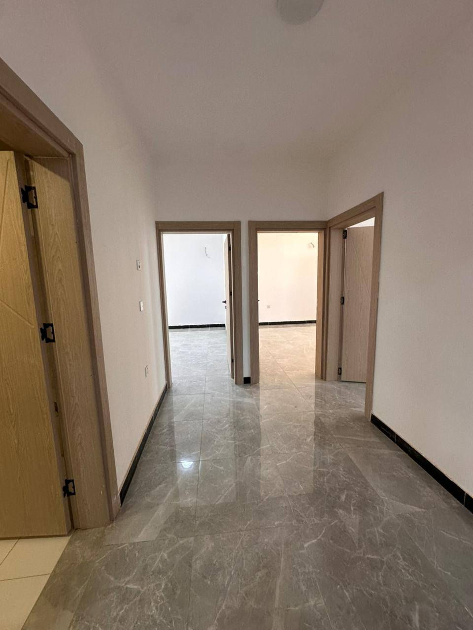 شقه للبيع 💥
مجمع المنصور سيتي 
مساحه 176
3 غرف
 طابق 14
بسعر مناسب 
استفسار : 
***********
