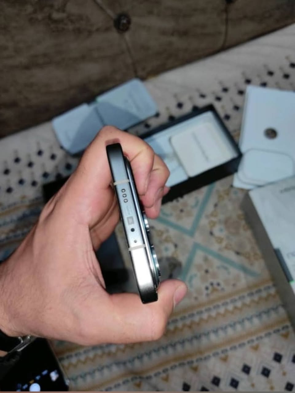 السلام عليكم انفنكس نوت 60 برو اخو الجديد حتى شريحه ماخالين بي ولا متفعل الظمان والجهاز غني عن التعرف معالج  من كوالكم SD 7s Gen 4  ذاكره 265 رام 8+8 بطارية 6500 شحن سريع 90 واط كامرا خرافية اغراضه كامله مع الحافظه للمرواس او البيع بسعر نهائي 475 الف وسعر الجديد معروف مكاني حي اور او مدينة الصدر 
***********
