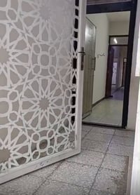 للايجار مشتمل طابق ارضي/اليرموك مساحة٨٧ غرفتين نوم-صالة-مطبخ واسع معزو...