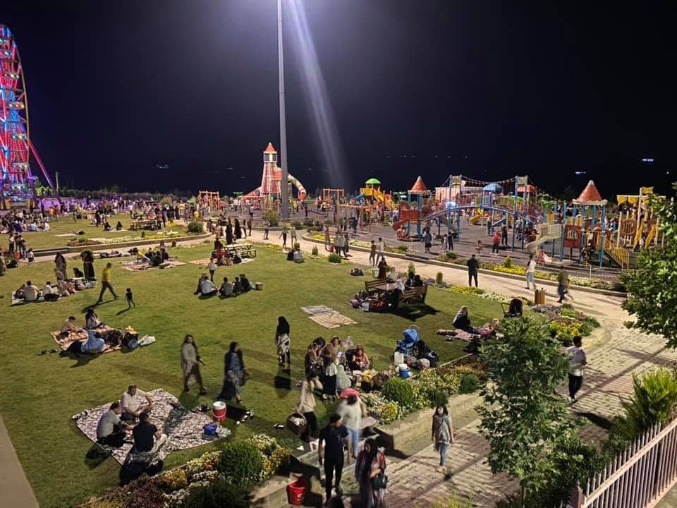 Zambil Firush Hotel
من الاماكن الترفيهيه راح نزوره في زاخو 📍
راح نقضي استراحة العشاء 🍽 والاستمتاع في المنتجع
من رحلتنه ال3 ايام 🔥
شوف اول 👇 تعليق
