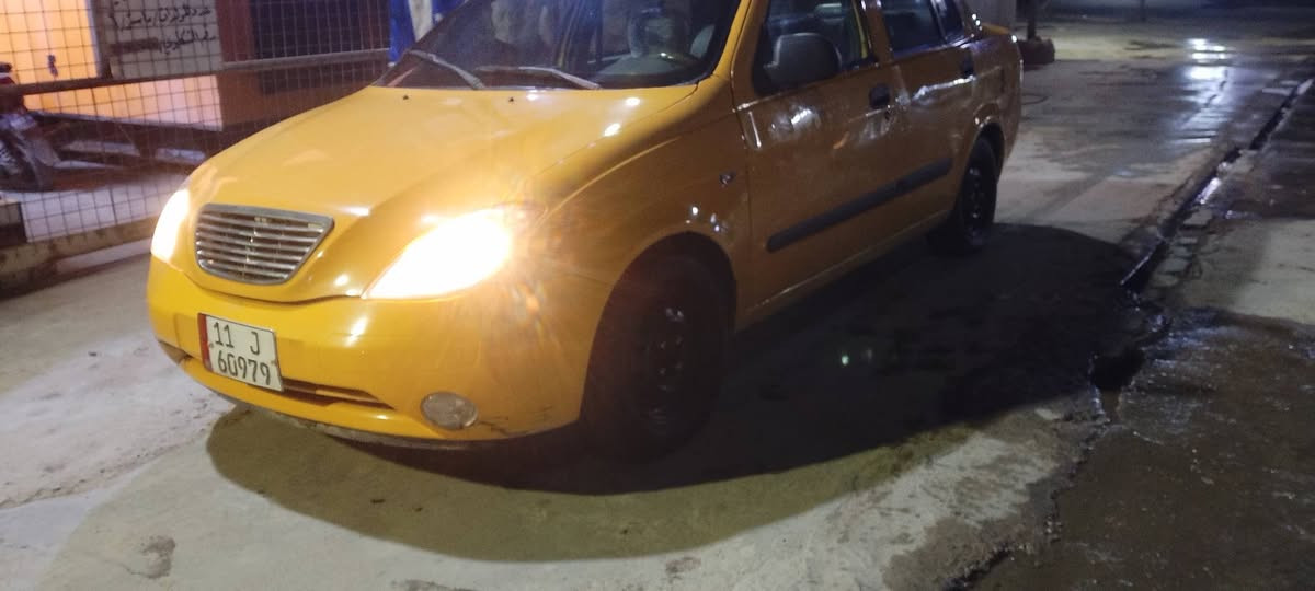 سلام عليكم طيبه موديل ٢٠١٦ للبيع سياره جاهزه من كلشي كهربائيات تبريد تدفئه هيئه مصفره غرامات مصفره رقم انكليزي سياره خير من الله نقص فقط صدر تعبان فقط وسياره احلى بعد من الصور تجي شوفت عينك السعر ٤٠ وبيه مجال حك الجيه مكان بغداد الامين الثانيه ***********
