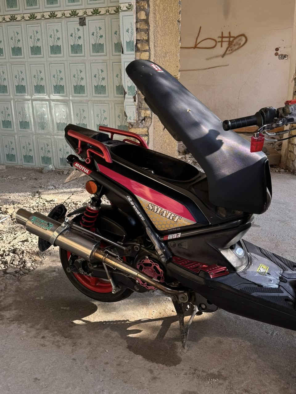 للبيع سكنس جبلي مزوده. مكينه ٦٣ هاون . دراجه متنلزم. هذا التزويد مالتها .
صدر امامي كرزي Dy ,
صالنصه رياضي بوري عدل( TWPO)
يدات بريك تي ماكس (TWPO)
قبق فلاوين رياضي
ستيرن مال كاوسكي كاربون فايبر الياف اصلي.  بك لايت 
كاربون فايبر الياف اصلي
سلف رياضي
بوشه ٦٣ هجم
كلجات رياضي 
فج بريمبو 
جاملغ امامي كاربون فايبر الياف اصلي
جامه كفر امامي كاربون فايبر الياف اصلي
جاملغ خلفي كاربون فايبر
شمعه سبع الوان
جكات جنطه 
(SMART )وشم رياضي
سبايدر رياضي
دبلات خلفي رياضي
طلاعات رياضي
قبق عنبار رياضي
صينيه رياضي
قبق شوته كاربون فايبر
رقم خلفي كاربون فايبر
عقل رياضي اصلي RC
كتف رياضي 
سدادة مال شاصي رياضي
بطاله مال صدر امامي رياضي

الدراجه ملغومه تزويد . مكاني بابل مركز المدينه 
*********** هذا رقمي بي واتساب 
السعر . مليونين بيهة مجال حك الجيه. المتعجبه الدراجه يعبر المنشور و الرزق للجميع🩵
