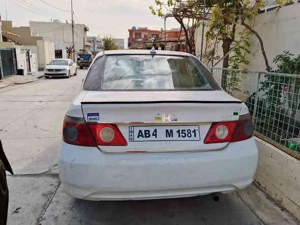 هۆندا 2007کیرو مه کینه ی بۆر تۆنی له سه ره سه یاره که زۆر تو ندو تۆ له جوار تا یه ی لۆ کی یه ک هه فته یه بۆ به سترا وه کاره با ی کامل یشده کات زۆر بیمه سرو فه مالی تۆ سته ته نیا که میک بو خار ی هه یه   نا و نیشان را نیه نر خی ۱۷ که لا مجالی کی که م  زماره ی خا وه نی *********** رانية
