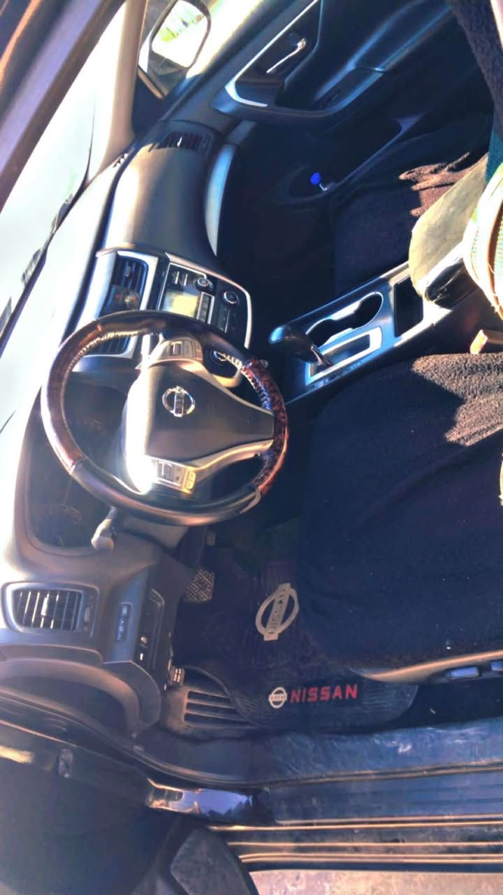 بسم الله الرحمن﷽
nissan Altima2016
موسفاتVX
سياريكي زور كه شخه و جوان 
هيج مه سرفيكي تيدا نيه 
سيا ره كه  پينج پارجه بوياغ بيداغلي 
پشت پيش كه پس 
سه نه وي نويه 
500$دولار غرا مه دواي معماله
مشته ري تيل رقم ***********وتساپ
