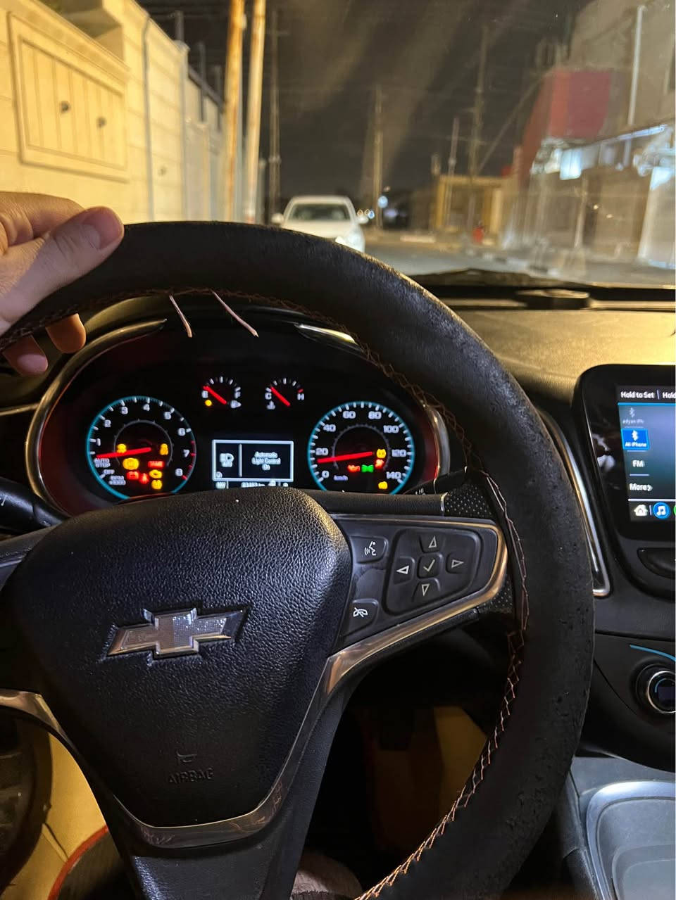 سلام عليكم
ماليبو 2020 LT2 حرة مرقم شمالي 
مواصفاتها معروفة بانوراما تدفئة مقاعد الخ
سنويتها تخلص بنهاية 2027
ماشية 83,400 كيلو قابل للزيادة
حادثها بامريكا كما هو موضح بالصور 
صار بيها بارد بمكانين بالمدكر الخلفي والامامي
الدوسة مصبوغة 
السيارة استخدام شخصي وجاهزة 
تخم تايرات جديد
سعرها 123$ وبيها مجال
ترهم مراوس ايضاً البصرة, العراق


**إذا كنت صاحب هذا الإعلان وتريد حذفه لأي سبب، رجاءا أرسل رسالة إلى الدعم الفني**