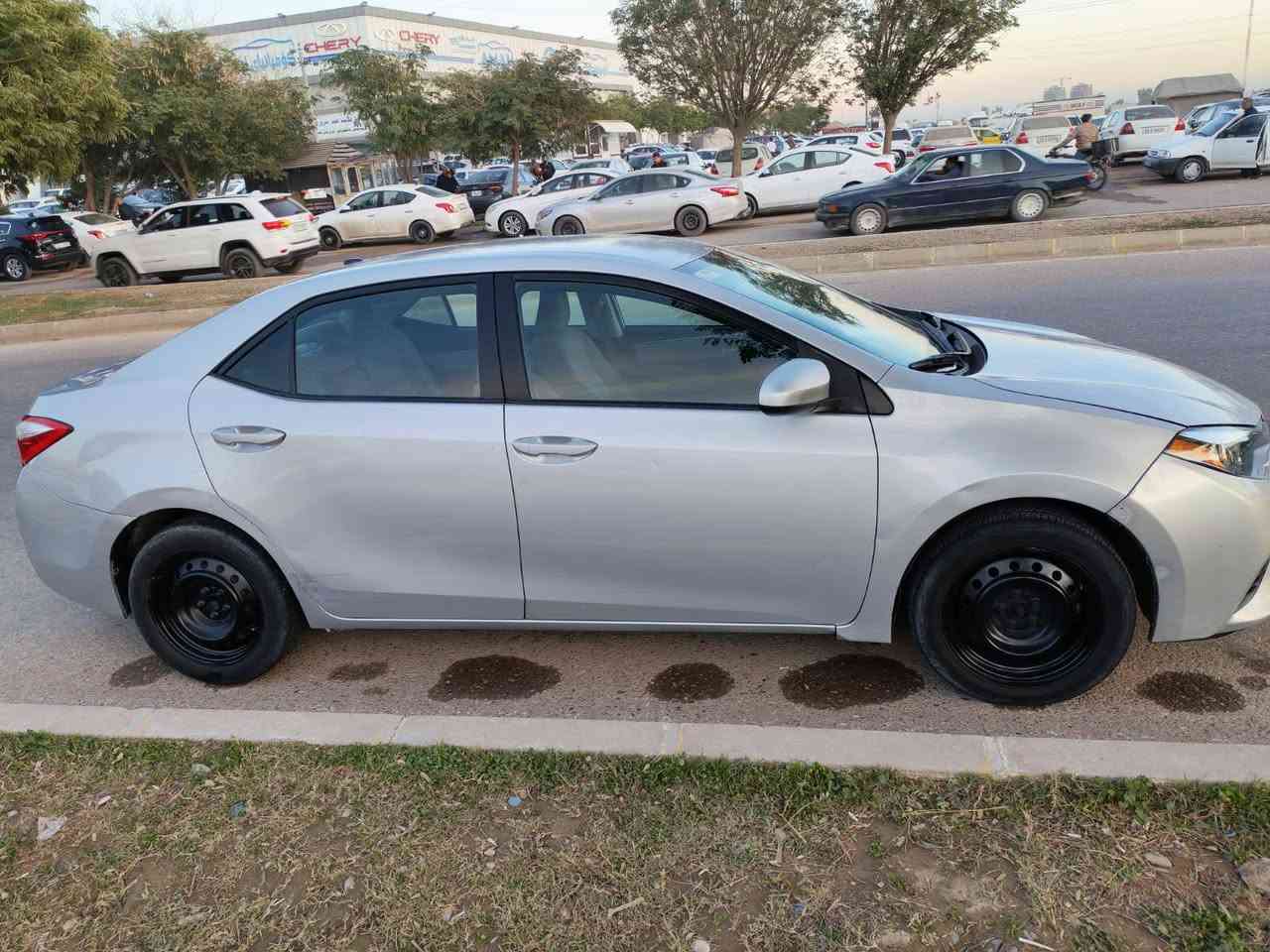 كورلا أمريكي  موديل 16 
فقط بنيد بدون دواخل 
رقم سليمانيه دولي سنويه  2028
شرط تحويل 
صدر امامي خلفي جديد 
تخم تاير 
كير وميكه ضمان

سعر  130 ورقه 
 
مكان سياره ديالى شهربان المقداديه 
رقم الهاتف ***********
