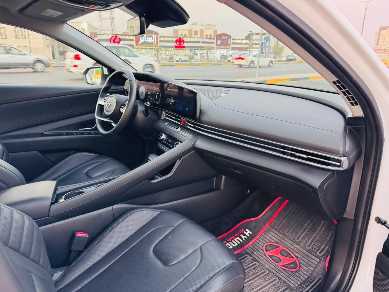 سلام عليكم

Hyundai Elantra 2025 

للبيع هيونداي النترا  لمتدد 2025 

السيارة بعدها زيرو ماشيه 27000قابل  للزياده

محرك 4 سلندر 2000 دوش 

السيارة لون ابيض صدفي وارد امريكي 


السيارة حادثها فقط الجاملغ الامامي الايسر ومستبدل اصلي ومرشوش مثبت  وضربه بلبنيد وشغل درجة اولى
وبارد بلمدكر الايسر الخلفي مامصلحه ع وضعها ترجع PDR

ايرباك دركه فقط 
 بدون شاصي 

السيارة فول مواصفات

1-فتحة

2-فول تحكم استيرن

3-شاشة كاملة متصلة وعدادات ديجيتال

4-رادار امامي  مستبدل 📍وخلفي وجانبي (نقاط عمياء)

5-توقف ذاتي

6-لايت امامي وخلفي LED 

7-قيادة ذاتية

8-تحديد مسار

9-درايف مود (Normal,Sport,Smart)

10-اوتو هولد

11-هاند بريك دكمة

12-بصمة ابواب

13-بصمة تشغيل

14-تشغيل عن بعد

15-ابل كاربلاي واندرويد اوتو

16-لد داخلي 

17-شاحنة وايرليس

18-منافذ داخلية يو اس بي وتايب سي

19-كشنات جلد

20-كروس كونترول مثبت سرعة ومحدد سرعة 

21-كامرة خلفية دوارة

22-كشنات تدفئة

23-التبريد ايضاً بي شاشة

السيارة فول مواصفات ومناقصها اي شي كلشي بيها كامل  ماعده برمجيات الرادر

السيارة مرقه رقم الماني (معوقين بصره) وكاله

المعوق ولد شاب 

سعر السيارة170$ ورقة وبيها مجال 

مكاني البصره حي الاصدقاء

***********

اللي يشوف السعر غالي لا يتصل رجاءاً