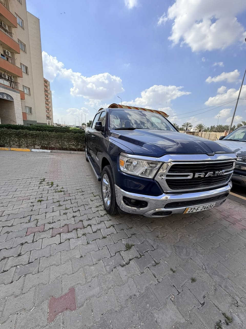 رام ٢٠٢١ بگ هورن نظام ايتورك الاقتصادي
باب طويل بدي قصير
محرك ٣٦٠٠ سته سلندر
رقم اربيل 
ايرباك سليم 
ماشيه ٦٨ الف 
السياره موجوده بغداد /مجمع الزهور/ سريع محمد القاسم
ابيع السياره عالفحص يم المندلاوي
السونار مرفق
صدر وتايرات كله جديد
واتساب ***********
السعر ٢٥٠
