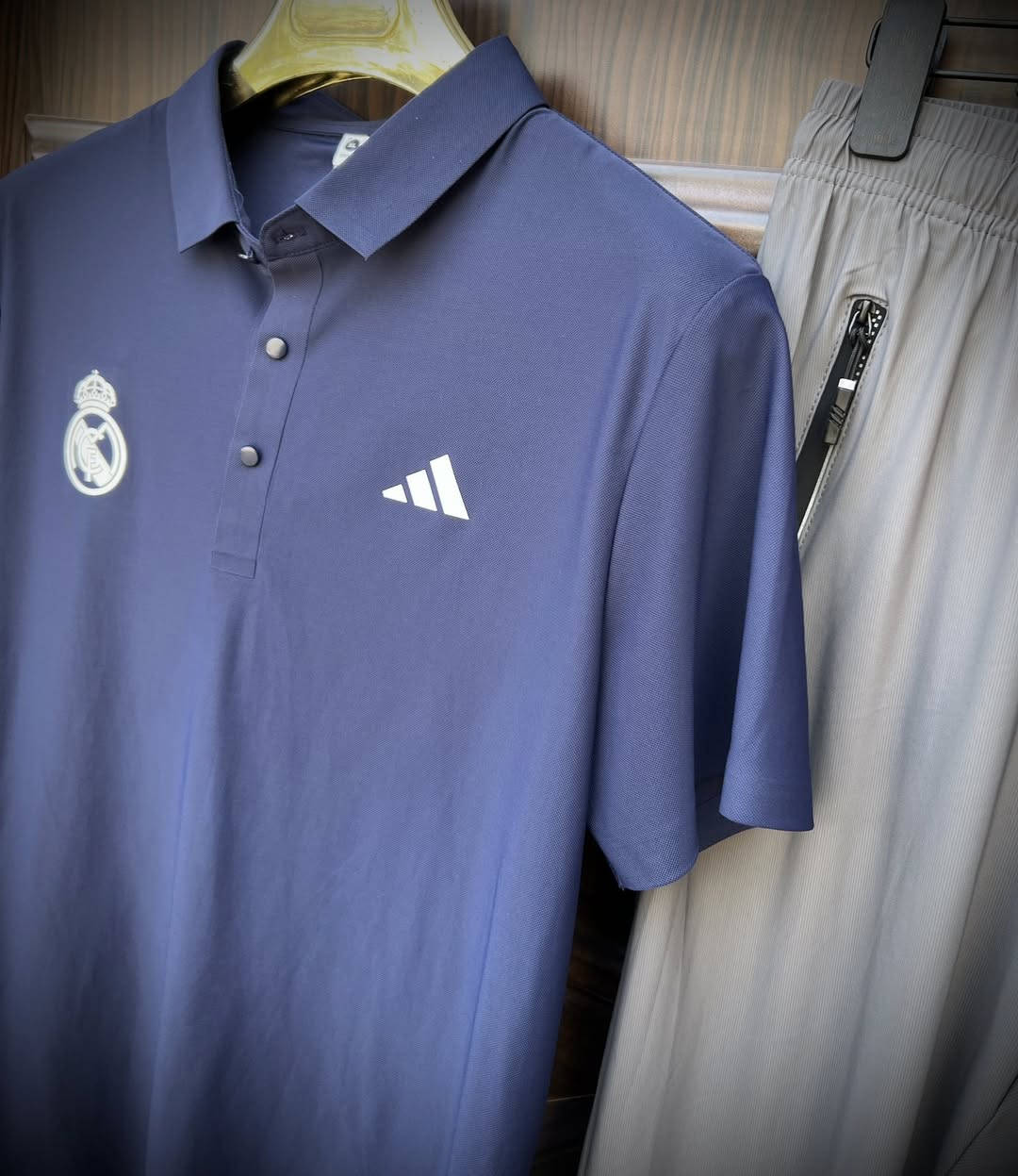 تراكسود ريال مدريد  💣
الخامه وتربروڤ
قياسات M-L-xl-2xl-3xl-4xl
 
موديلات جميل جداً ✌️✌️

العنوان ديالى بعقوبه رگة حجي سهيل 

توصيل 5

#تراكسود #تراك #العراق #ستن #ستن_رياضي #ازياء #رجالي #ازياء #رجاليه

#تراكسود #تراك_ريال #ريال_مدريد #تراك


**إذا كنت صاحب هذا الإعلان وتريد حذفه لأي سبب، رجاءا أرسل رسالة إلى الدعم الفني**