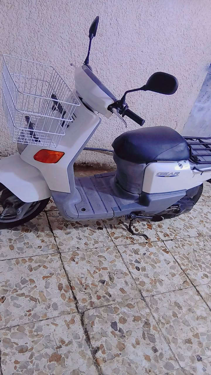 السلام عليكم بيكم سلف وهندر شلعه معدل كهربائيات كامله استان صفح كهربائي اشاير لايت اوراق محرك اخرس وناعم شرط الفحص دراجه جاهزه مال جناي ملاحضه تايرات جدد صار ٥ تيام بدلتهن سعر ٥٢٥ مكاني بغداد الحبيبيه قرب معارض الحبيبيه  ***********
