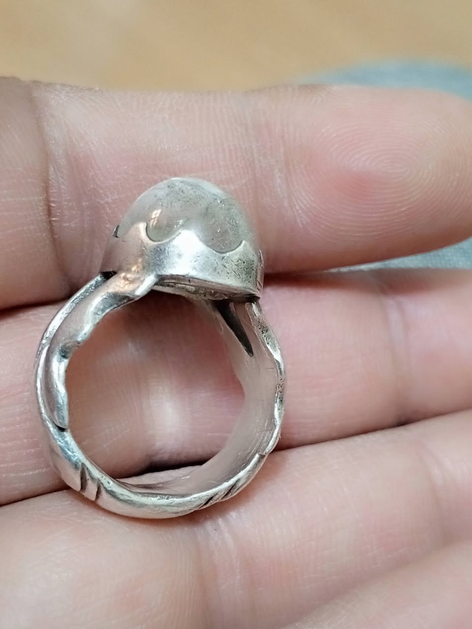 در النجف قديم صياغة ثقيلة قياس خنصر ٥٠ ألف بغداد ***********
