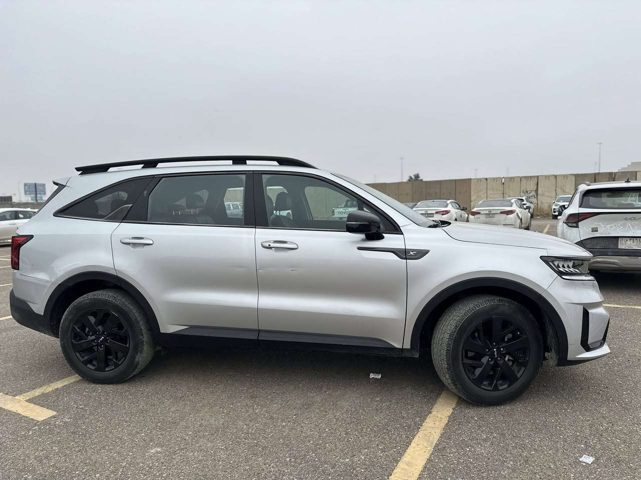 السلام عليكم
سورينتو للبيع موديل 22 فئة s xline
محرك 2500gdi تنفس طبيعي
تطعميات صاج واناره داخليه
تدفئه كشنات 
مودات قياده
كرسي كهرباء
تبريد قطعتين
ماشيه 73 الف كم
حادثها بنيد وهنا بالعراق جاملغ خلفي بارد
    (بيع فقط) 
العنوان بغداد حي اور
***********
