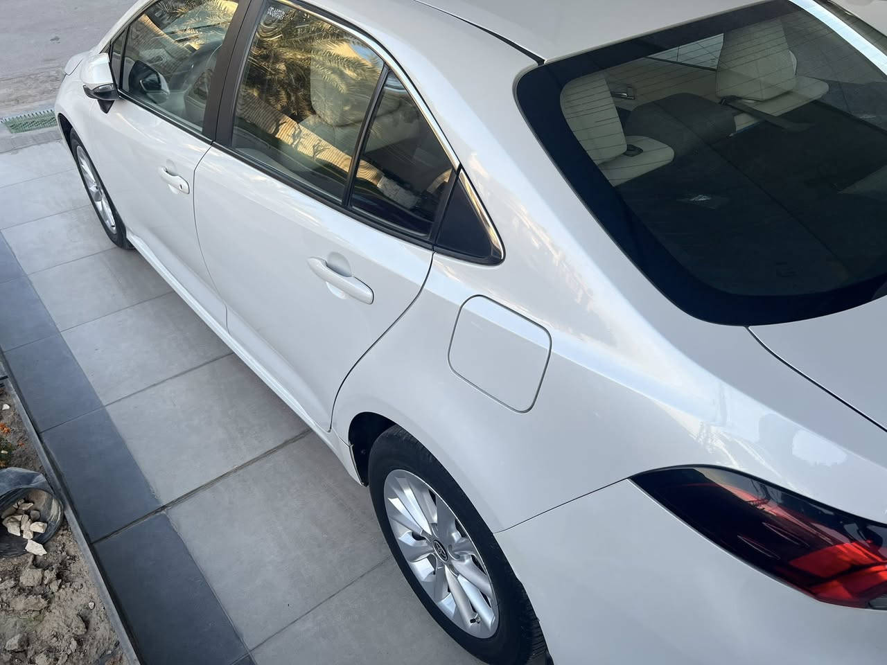 تويوتا كورولا 2022 ساس خليجي 
بعدها بالضمان لنهاية سنه 2026 
ماشية 45,000 الف كيلو وقابل للزيادة 
وجود رصعات وخدوش فقط موضحة بالصور
بدون حادث 
كامل مواصفات محرك 1.8 
السعر 170$ وبيها مجال 
عنوان - بغداد - السيدية - شارع العلوة 
تواجد فقط من الساعة ١١ صباحا الى ٤ مساءا 
***********
