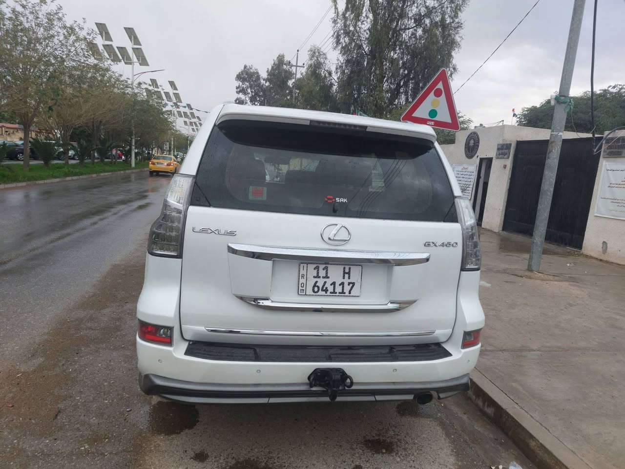 لكزز برادو٢٠١٤ رقم بغداد مكفوله بدون قطرة صبغ بس الدعاميات مصبوغة للجمالية للبيع او مرواس بلاندكروز او تاهو ***********
