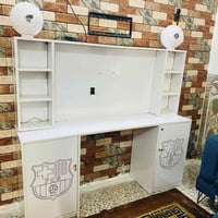 ميـز للبيع نضافه ١٠٠٪؜ صار سبوع من اخذته السعر 100 وبي مجال 0777230526...