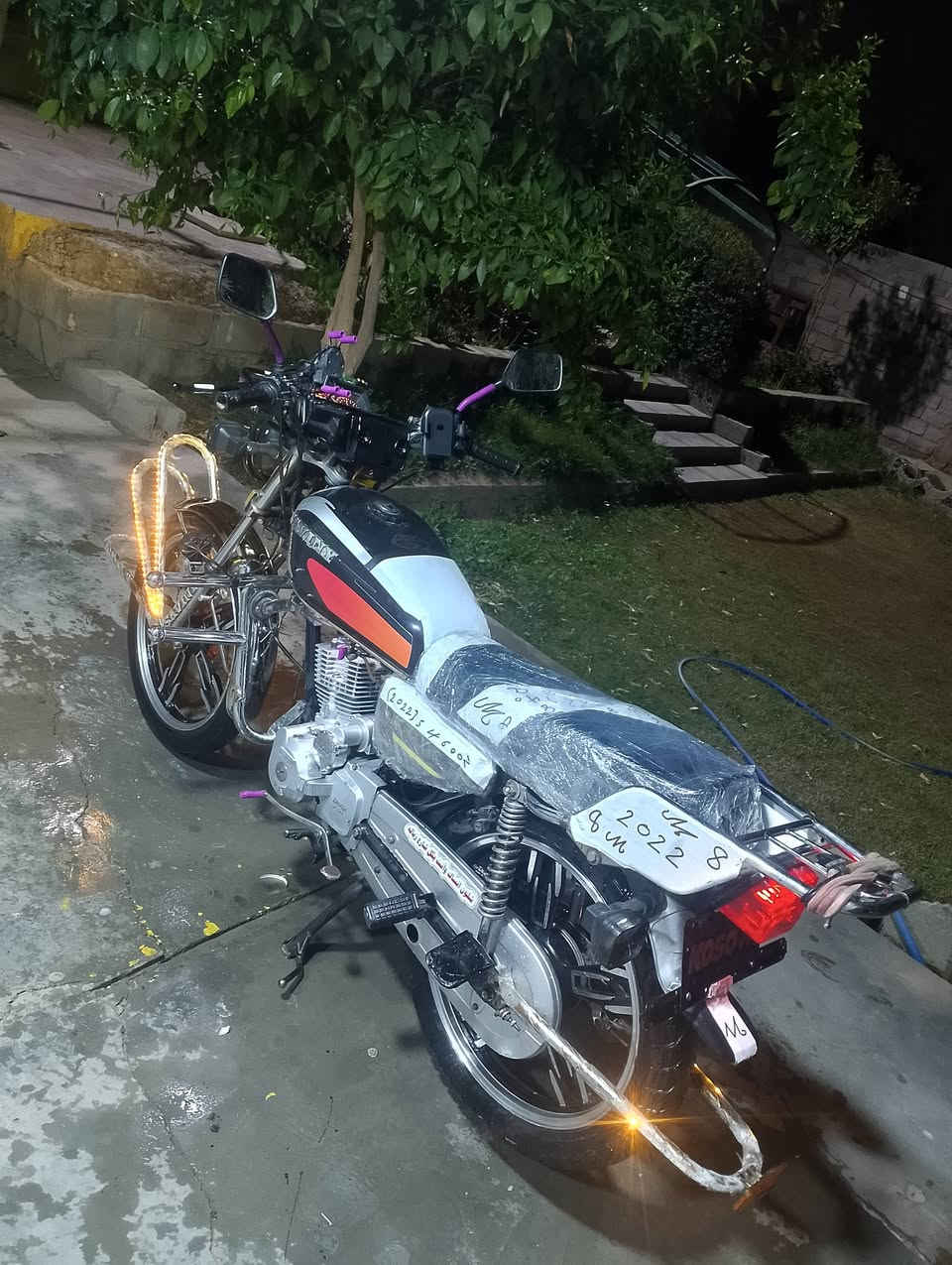 دراجه ايراني موديل 22 مكفوله كفاله عامه مكينه اوكير فول تخم تاير فلاش سماعات لايت زنون دشبول كيلو متر كيج بانزين كله شغال باتري جديد
حجم المكينه 150
الدراجه مال جناي السعر 600 ))) جماعت 500 اعبر المنشور رجان او المو شراي لا يخابر ولا يراسني 
مكاني خارج الفلوجه حلابسه يم البانزيخانه مال حلابسه 
الستفسار ***********
