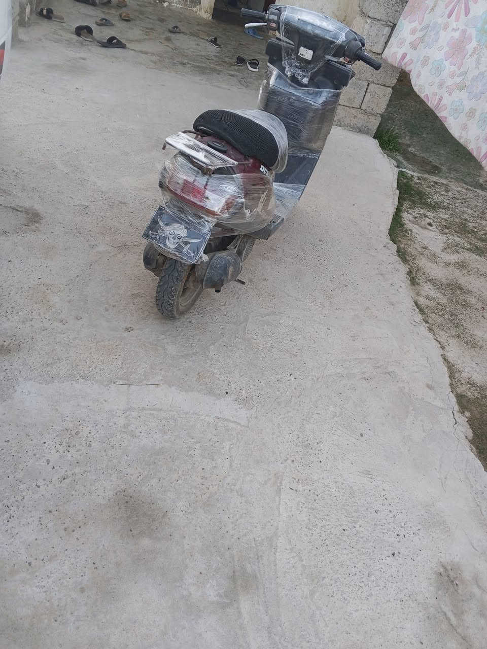 سلام عليكم دراجة نوع ياماها للبيع
دراجة نضيفة بلادية ما بيهة اي عيب تايرات جديدة 
تاير خلفي كبل اسبوع شادى السعر 140 بيهة مجال 
شراي يجي خاص مكاني كركوك حزيران المنسية قرب مدرسة ابناء العراق الواحد


**إذا كنت صاحب هذا الإعلان وتريد حذفه لأي سبب، رجاءا أرسل رسالة إلى الدعم الفني**