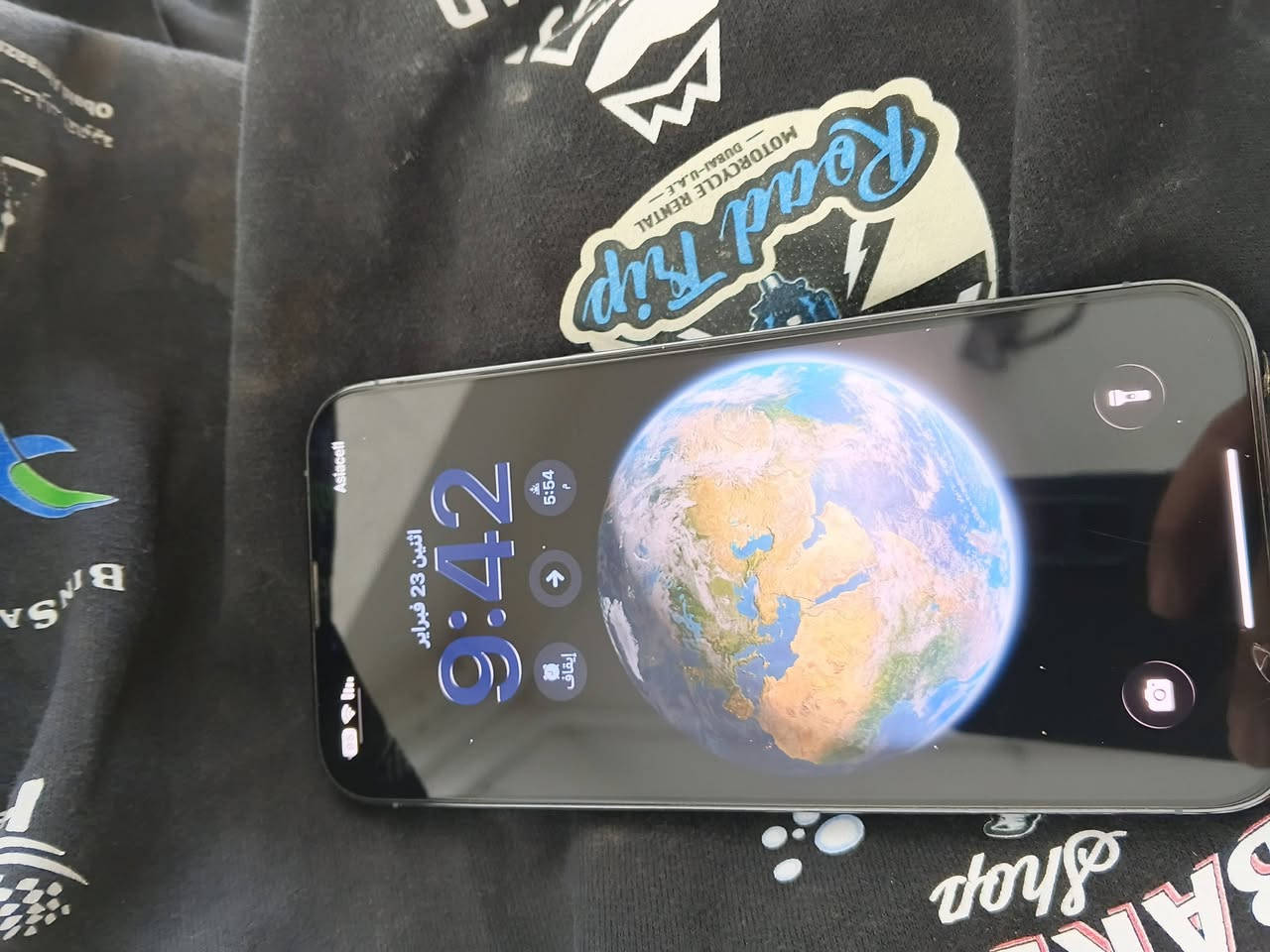 ايفون 13 برو ماكس
ذاكرة 256
بطارية 84
لون بحري 
الجهاز ما مفتوح 
نموذج A 
الجهاز مكفول بكلشي
نظافة قوية شخط ما بيه
السعر 670الف
الرقم *********** تواصل واتس
