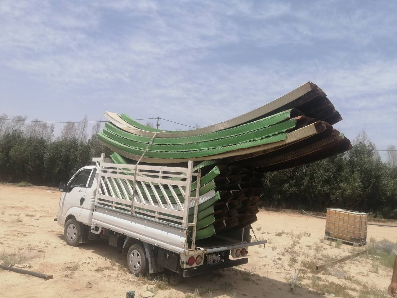 سلام عليكم عندي قمريه كيسبان القياس ٦ مترار و٣مترار العلوان كربلاء ***********
