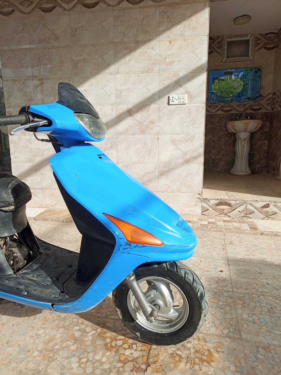 فراشه فحل
دراجه نضيفه كهربائيات كله شغاله من الطول للطول 
مكينه لاتبخير ولانضوح
شلعه ومعدل
نصبته كدامك 
السعر175وبيه مجال كلش قليل حك الجيه

(((بيه نواقص تاير خلفي طاك وسبايدر )))

مكاني حله ابو غرق 
***********
