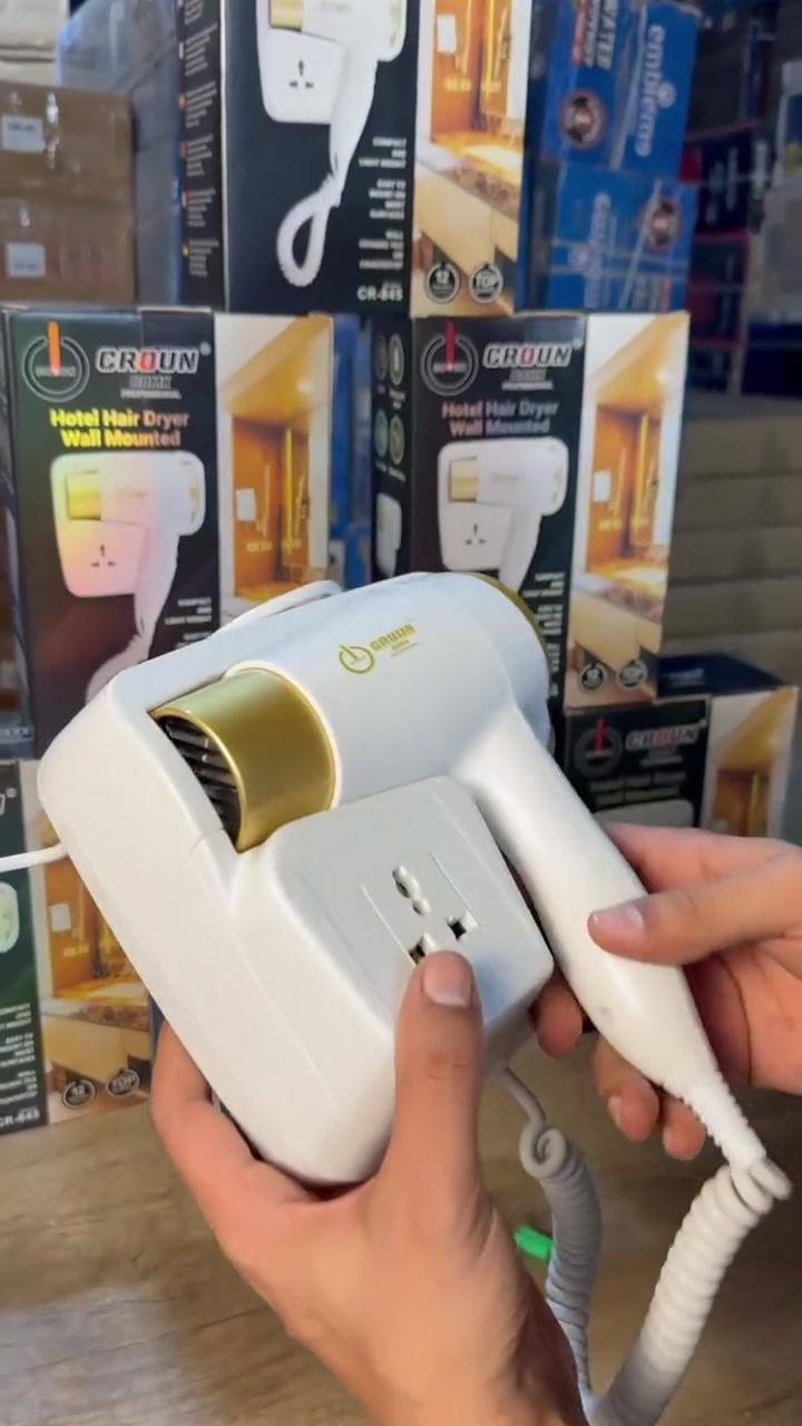 💇‍♀️ جففي شعرك بسهولة وأناقة بدون فوضى الأسلاك!
💨 مجفف شعر جداري من Crown بقوة 1300 واط لأداء سريع وعملي
✨ يطلق الأيونات السالبة لتقليل الهيشان ومنح الشعر مظهر أنعم
🎛️ يحتوي على وضعين للتشغيل حسب حاجتك
🔄 سلك دوّار 360° لراحة أكبر أثناء الاستخدام
🛡️ قاعدة تثبيت جدارية قوية توفر مساحة وترتيب أنيق للحمام
🏠 مثالي للبيت، الفنادق والصالونات الصغيرة
📦 يجي مع براغي التثبيت كاملة
💰 السعر: 25 ألف دينار
#العراق
#عناية
#شعر
#اجهزة_منزلية
#تسوق


**إذا كنت صاحب هذا الإعلان وتريد حذفه لأي سبب، رجاءا أرسل رسالة إلى الدعم الفني**
