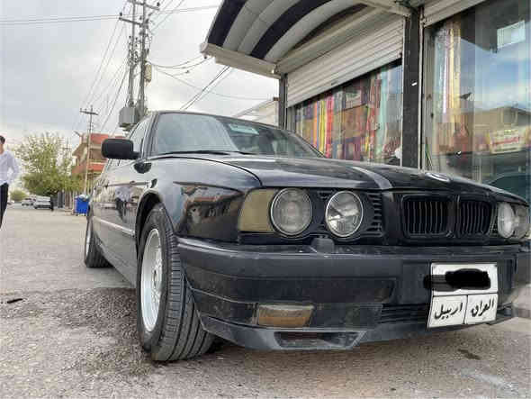 bmaw 525 گیر عادی
١٩٩٠ دوجام کارەبا 
سلاید ڕەقەم هەولیر  بەشەرتی بەناو کردن  بەسەر جوە سەنەوی 
گیرومەکینەی بەشەرت 
سالۆنسای تازەی لەسەرە تایەی تازەی بۆ بەستراوە  پانکەی کراوە بە کارەبای 
سەیارەکە مالی دۆستە 
تکایە گەر مشتەری نیت سەری خۆتو منیش مە هیشینە
سعری  (٤١) گەلاو معامەلەیەکی زۆرکەم  
ناونیشان ـ بازیان 
***********
