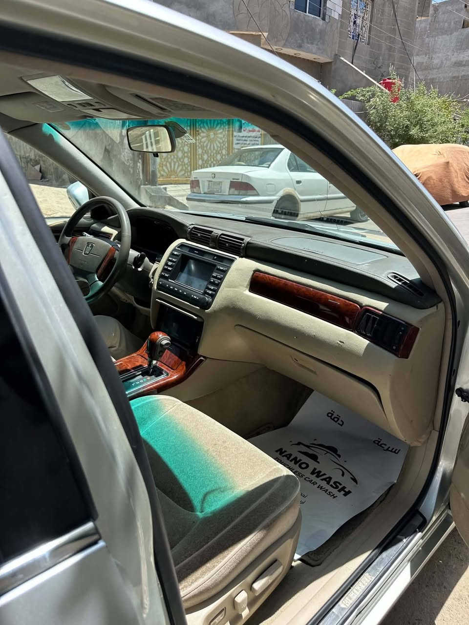 للبيع او مروس جنون ادوات كصه جنطه الون سلفري داخل عسلي دكمتين مكينه ديفور الزغير تبريد حداد تخم تايرات مع ارقام وسنويه سياره جاهزه مكانه البصره تفاصيل داخل الصوره ***********
