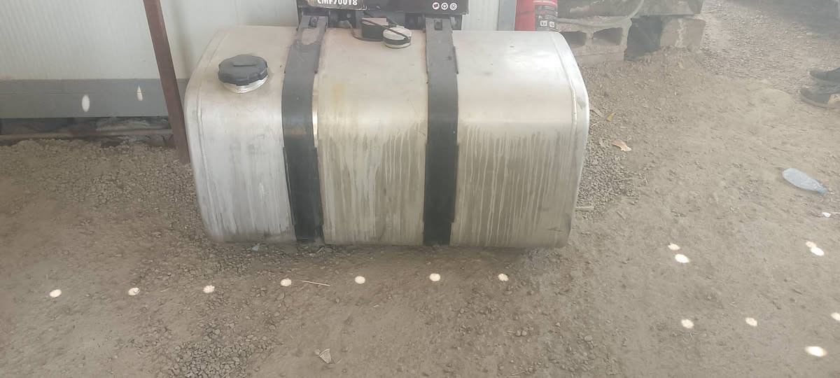 السلام عليكم 
تانكي كاز حمولته 300لتر كامل مع الطوافه والقواعد
سعره 400وبي مجال حگ الجية مكاني كركوك الحي الصناعي 
رقم راعيه
‏‪***********‬‏

