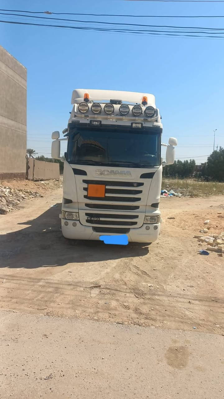 للبيع
سيارة سكانيا  موديل ٢٠١٦ R490
كرين PM ٢١ طن  اربعة سلايد  ريموت فول سيفتي
بدي ٦.٥ متر + ١متر سلايد 
***********
