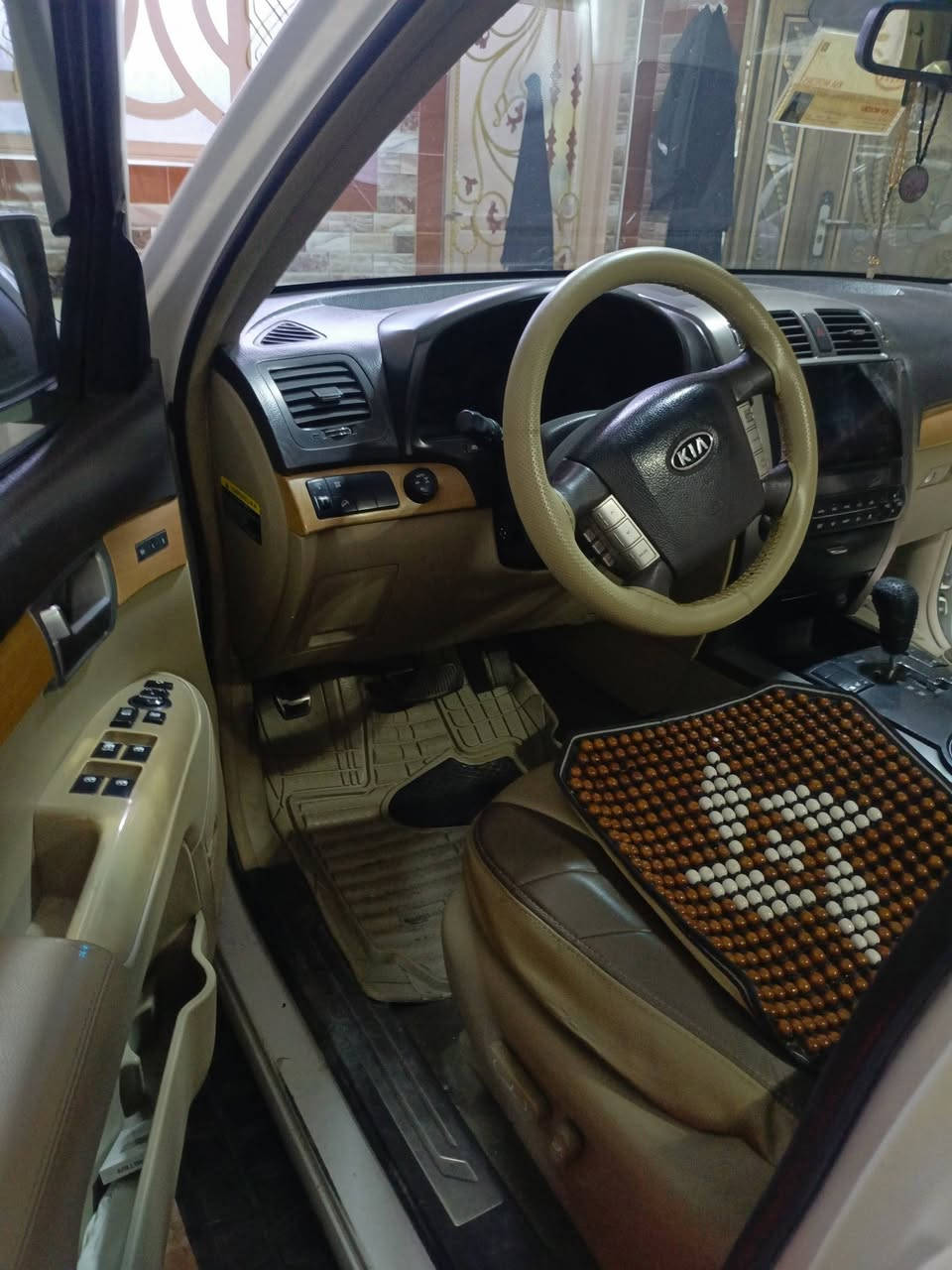 سلام عليكم سياره مهافي لبيع مديل 2012 بغداد بسمي لسياره فول مواصفات واحد عل واحد  لسياره منضومه بانزين جديده منضومه زنون سكن علي ناصي مكينه كير خير من الله لسعر 148 لاستفسار *********** اراوس فقط جيب
