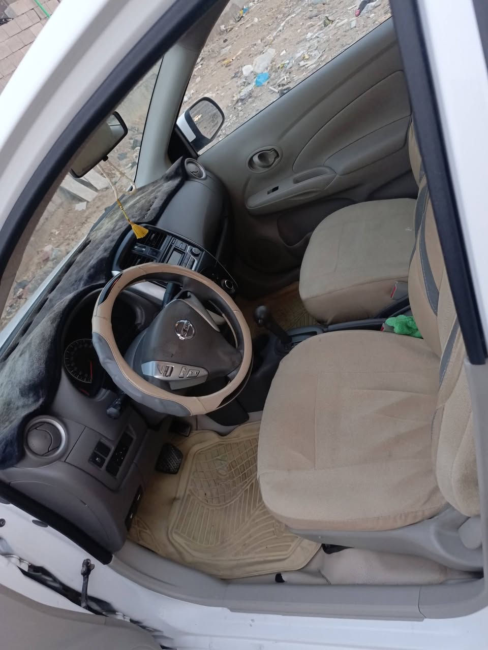 السلام عليكم نيسان للبيع 2023 بيه جاملغ امامي صبغ والباقي بلاد مكينه وكير وتبريد كفاله بسم شركه تريد تحويل تريد وكاله البصره ابو الخصيب ***********
السعر 112
