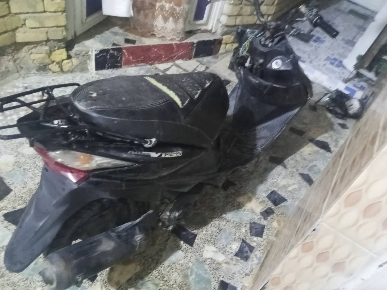 سلام عليكم ادرس ياباني حديث نوزل كايمه السعر 125مكان كوت حي الجهاد خاص متواجد الرقم ***********
