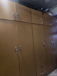 للبيع كندور عدد ٢ مع ملحق و تحت عدد ٢ خشب شغل نجار السهر ٦٠٠ الف وبيها...