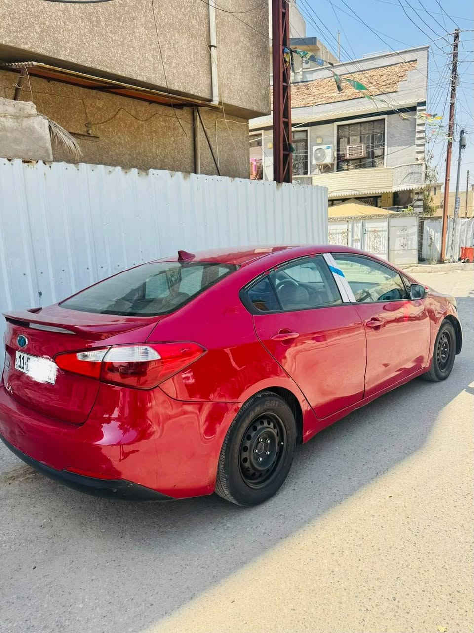 السلام عليكم
للبيع … كيا فورتي 2016 

محرك 1800 دوش

بيها منظومه غاز ⛽️
السيارة بدون حادث فقط ( حالوب ) 

رشگ ومعمره الصفحه عكس السايق والقماره ومصبوغات 

وبالعراق بيها طخه باب عكس السايق
اني ابيع صبغ عام 

🔻( بدون اي ايرباك )
مواصفات عاديه 
تحكمات وشاشه 
داخل لونين 
السيارة مدوشمه عامه ارضيات وكشنات  
متعوب عليها 
السيارة محرك وگير كفاله ترايها وين مايعجبك 

السعر 95$ ورقه وبيها مجال 
عنوان بغداد حي اور
***********
