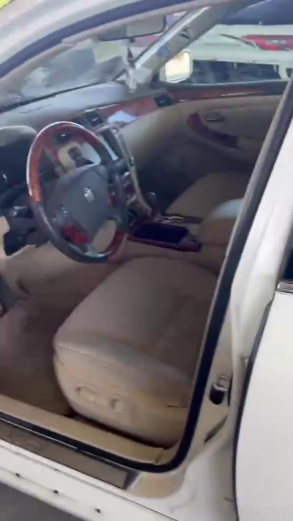 شاهینە رۆیال بڕاوە 2006 گەورە بە بچوکی 2 دوگمە
مەسرەفی تەنها دەبلی لای سەکنە

2 مانگ نابێت داخل بوە جامی هەلگیراوە برێکی بەستراوە

هەلمەت و هەلسانی 182ی هەیە ماشاءاللەی لێبێت

شوخت و چاڵی نیە سەقفی شوشەیە

47 گەلا و مامەلەیەکی برایانە 

کۆدی بۆ نەکراوە برۆ بیکە بە ناوی خۆتەوە
سەیدسادق

***********
