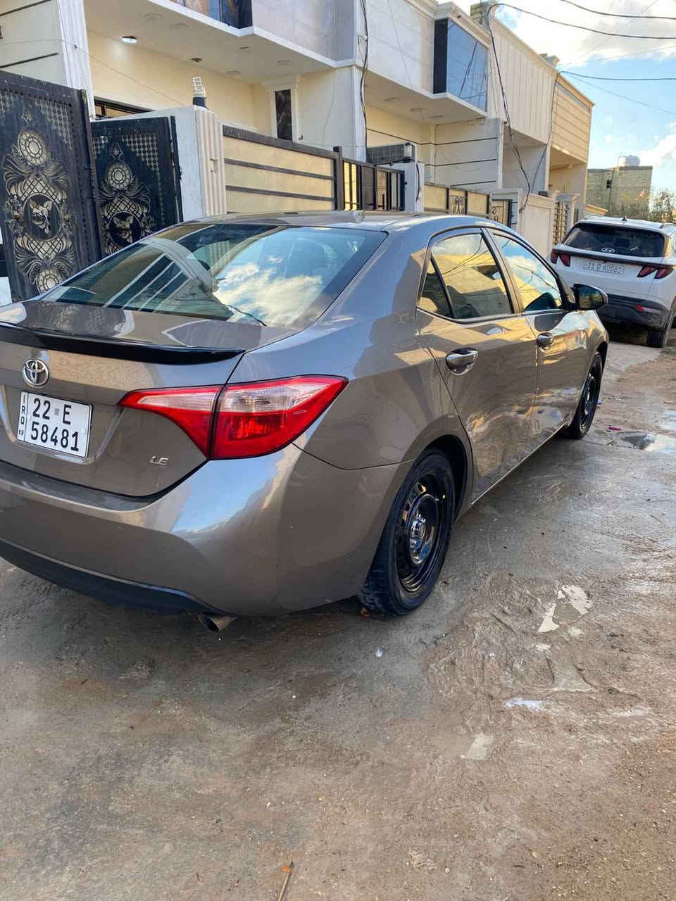 السلام عليكم للبيع كورلا 2017 LE امريكي ضربتها من امريكا جاملغ الامامي جه النفر بل عراق جاملغ جه السائق بارد+ صبغ السعر 132 وبيه مجال بسيط رقم الهاتف ***********/*********** بغداد, العراق
