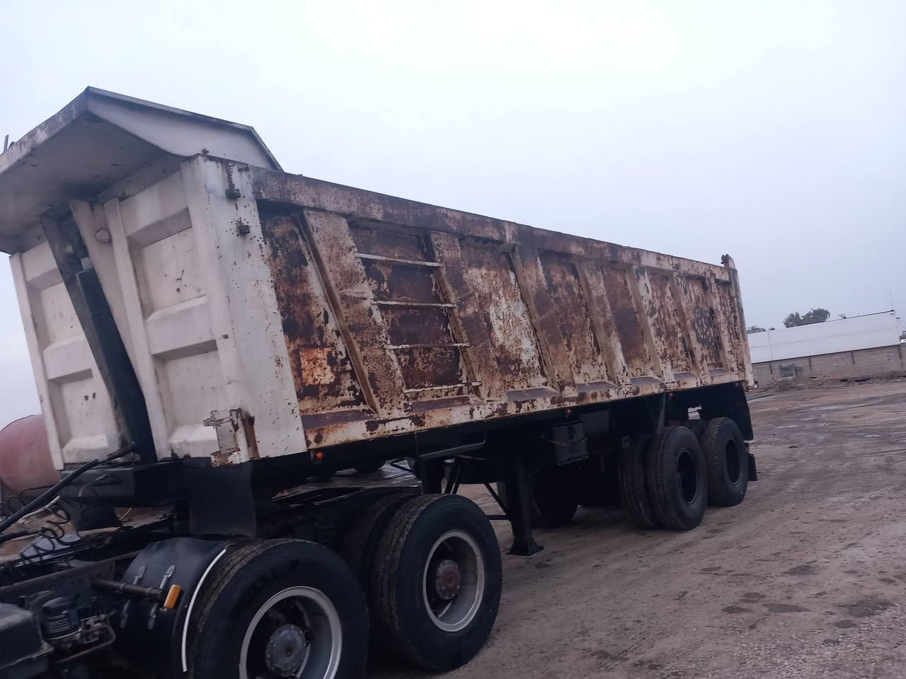 عربانة علم موديل 2009 تخم تاير فقط كاعية بيهة  تدريج  مكلف بالنشر***********
