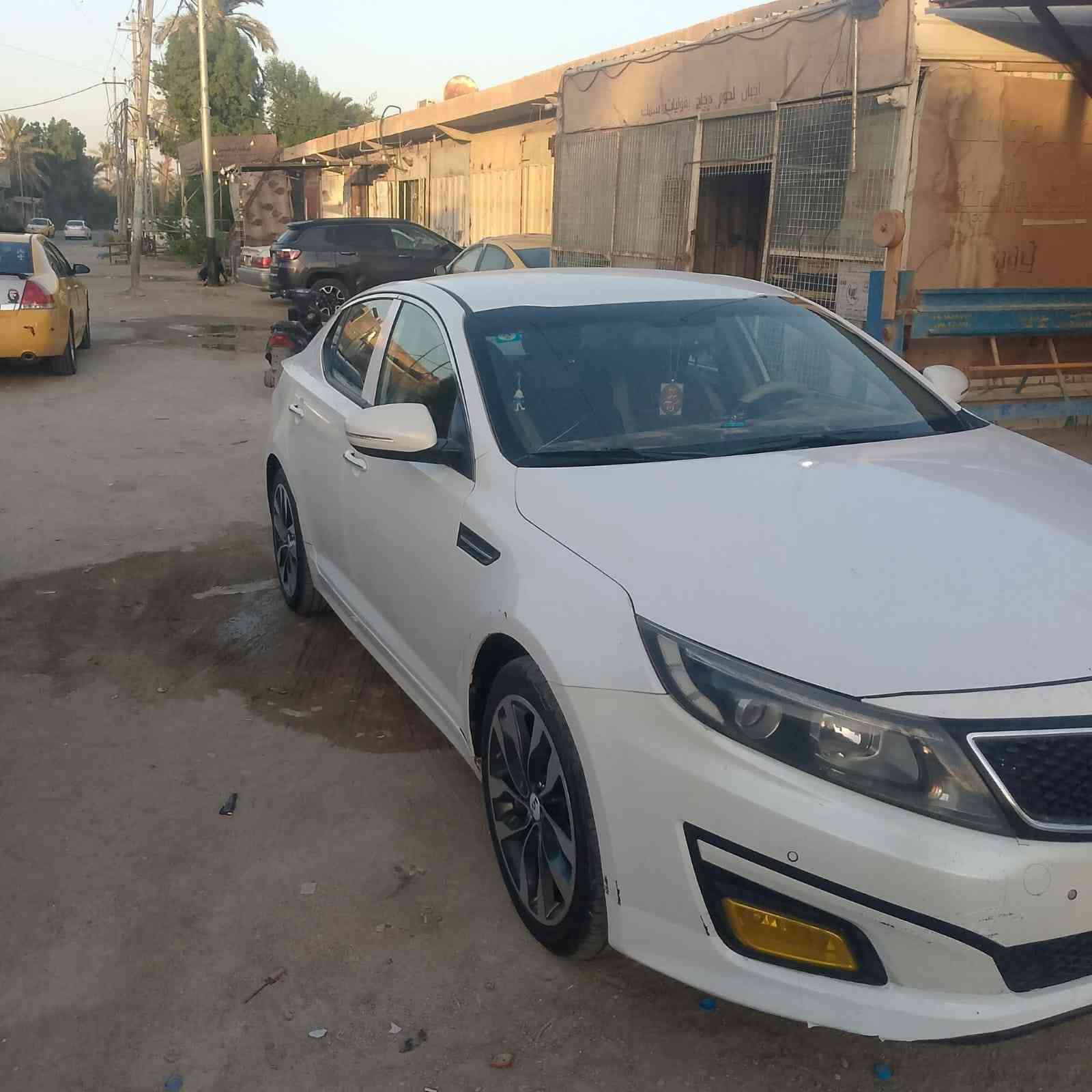 سلام عليكم سياره للبيع اوبتيما خليجي  14شكل 15 مكينه 2400 موصفات فول بصمه لد نهاري بكلايت لد ويل كروم رياضي شفتات ستيرن كشنات جلد  رقم بغداد وباسمي بيها تبديل قطعتين مو اكيد حسب السونار  بنيد وباب المكان السماوه لتواصل علة هذا الرقم ***********
