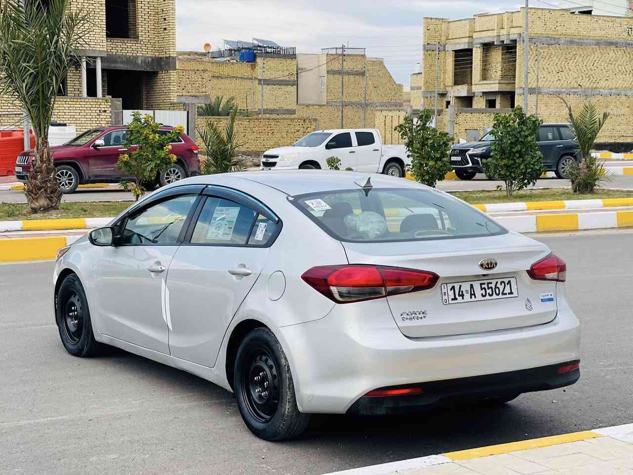 سلام عليكم فورتي 2017حره تحويل ثاني يوم وارد مريكي صور الحادث بلمنشور كفاله ضربه وصبغ وتبديل ماعده جاملغ امبدل اصلي مواصفات سياره كامره دوار تحكم سترين مكينه 2000 دوش جاهز الخير مكينه كير تبريد حداده مكان سياره الناصريه 
السعر 113 وبيها مجال
الرقم ***********
